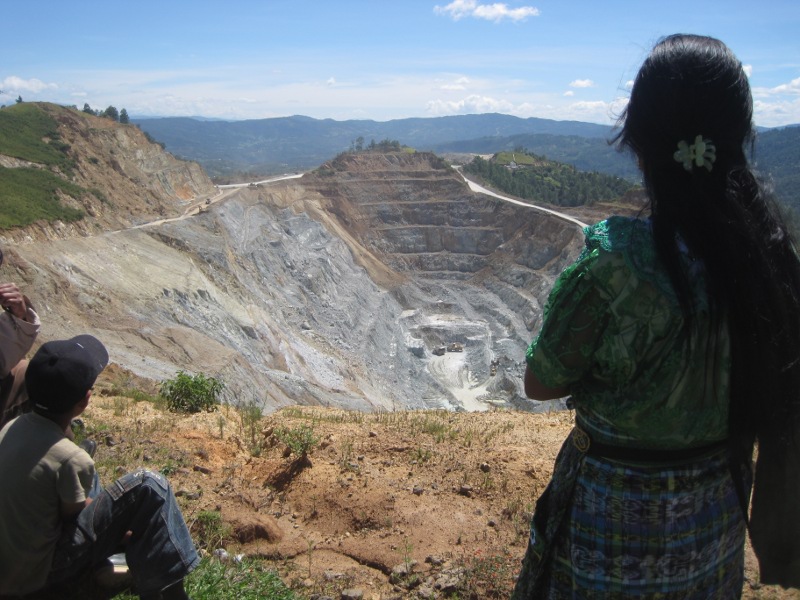 Inhabitants look at the Mina Marlin